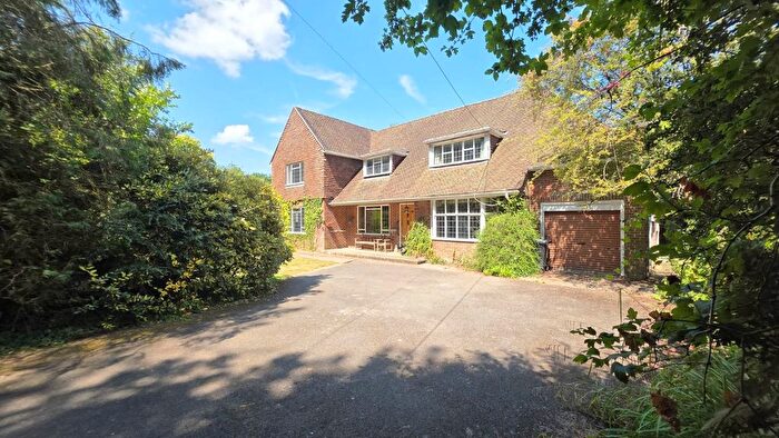 5 Bedroom Detached House For Sale In Smallfield, Surrey, RH6