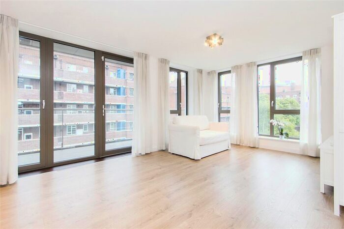 2 Bedroom Apartment To Rent In Grove House, Frampton Park Road, Hackney, London, E9