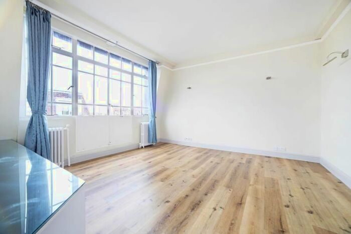 1 Bedroom Flat To Rent In Oakwood Court, London, W14