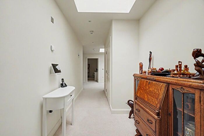 2 Bedroom Retirement Property For Sale In The Grange. Ledian Gardens, Kings Square, Maidstone, Kent, ME17