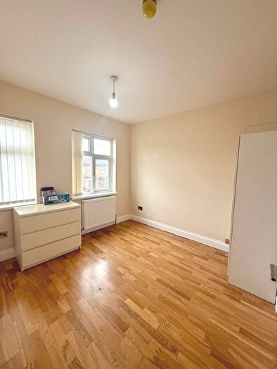 1 Bedroom Flat To Rent In Western Road, Southall, UB2
