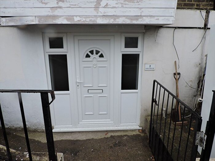 1 Bedroom Flat To Rent In Parson Street, Hendon, London, NW4