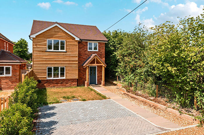 3 Bedroom Detached House For Sale In Thurstons, Alton, GU34