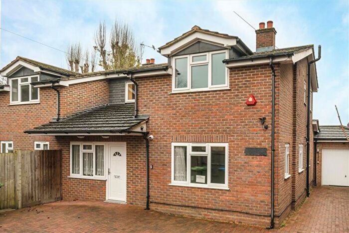 4 Bedroom Detached House To Rent In Middle Park Avenue, Eltham, SE9