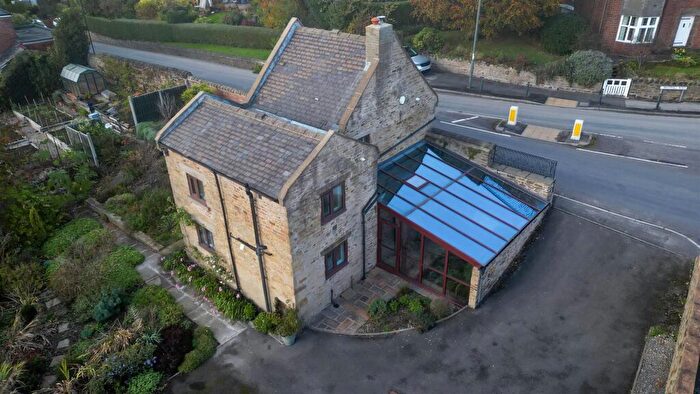 2 Bedroom Detached House For Sale In Broomhill Road, Old Whittington, S41