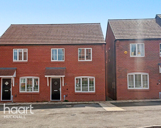 3 Bedroom Semi Detached House For Sale In Jackson Road, Nottingham, NG15