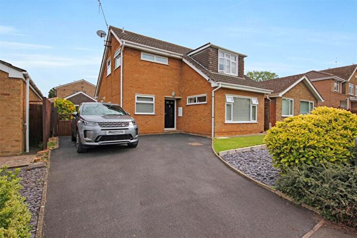 3 Bedroom Detached House For Sale In , Stanwick Road, Higham Ferrers, NN10