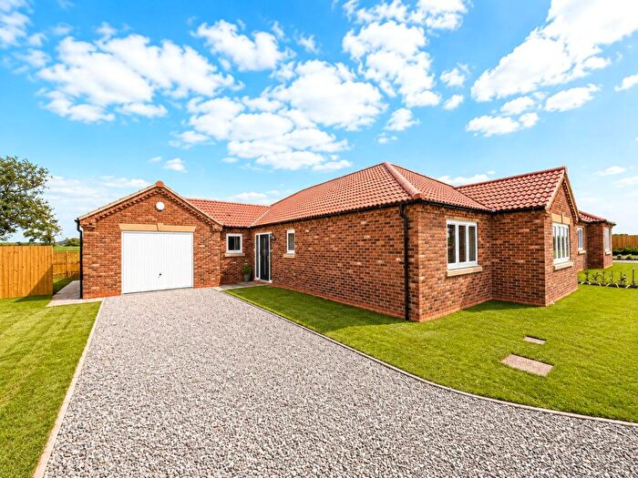 2 Bedroom Bungalow For Sale In South Otterington, Northallerton, North Yorkshire, DL7