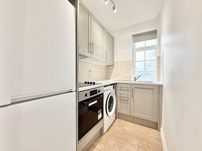 1 Bedroom Flat To Rent In Langford Court, NW8
