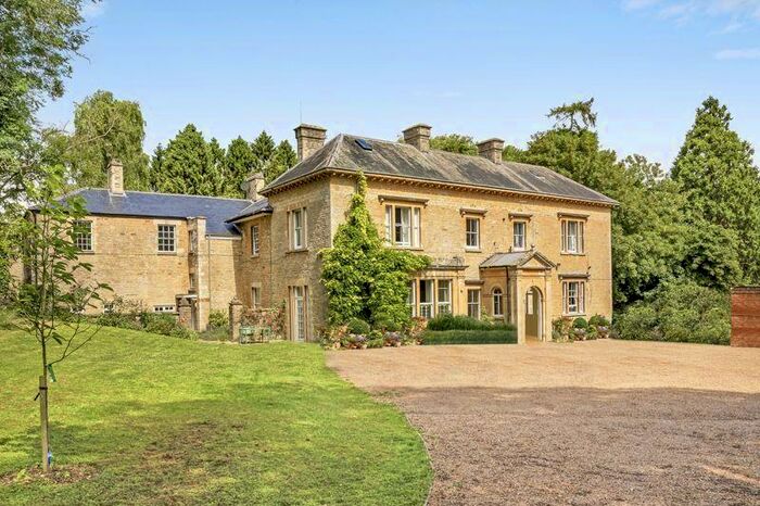 2 Bedroom Manor House For Sale In Ref: Ajr/Tmt - Hill House, Steeple Aston, OX25