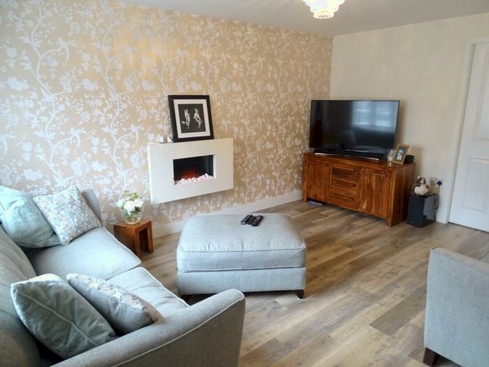 3 Bedroom Semi-Detached House To Rent In Circuit Drive, Long Eaton, NG10