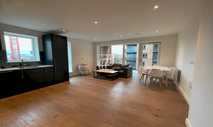 2 Bedroom Flat To Rent In Blenheim Mansions, London, N8