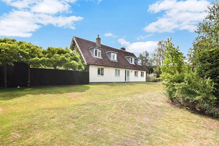 4 Bedroom Detached House For Sale In Top Street, Elston, Newark, NG23