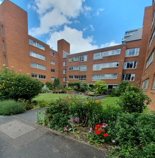 2 Bedroom Flat To Rent In Grove Road, Sutton, SM1