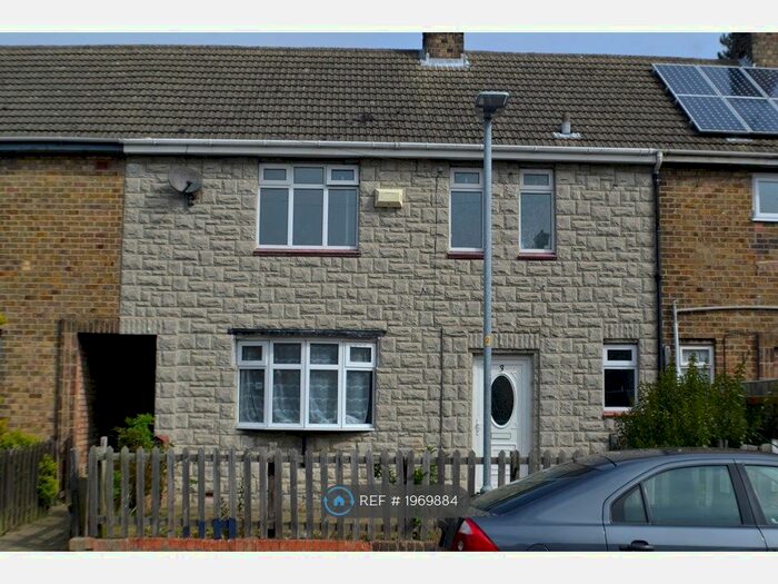 3 Bedroom Terraced House To Rent In Bonby Grove, Grimsby, DN33