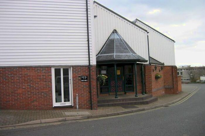 2 Bedroom Flat To Rent In New Mills, Braintree, CM7