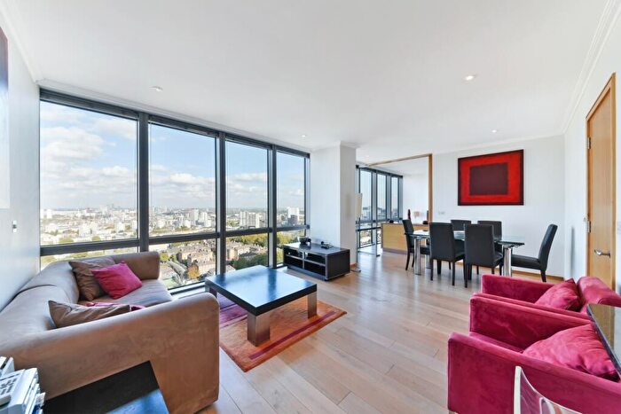 2 Bedroom Apartment To Rent In No . West India Quay, Canary Wharf, E14