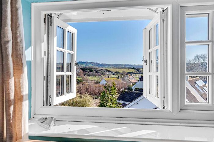 5 Bedroom Detached House For Sale In Hillhead, Colyton, EX24
