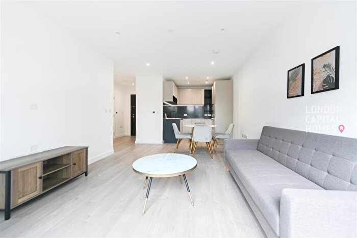 1 Bedroom Apartment To Rent In Hawker House, Anax Street, London, N4