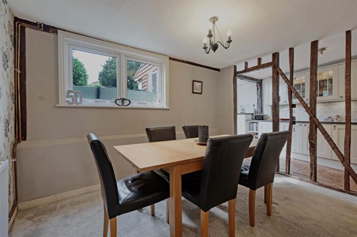 3 Bedroom Cottage For Sale In Chain Free - High Street, Puckeridge, SG11