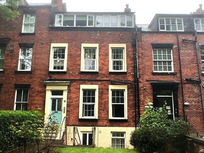 1 Bedroom Apartment To Rent In Flat, Springfield Mount, Leeds, West Yorkshire, LS2