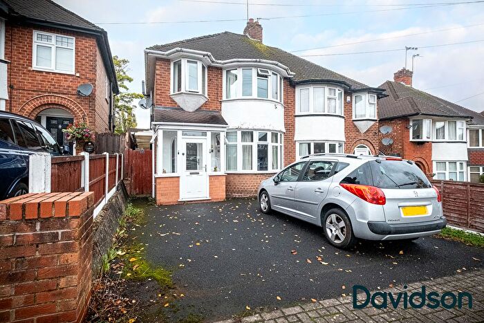 3 Bedroom Semi Detached House For Sale In Gorsy Road, Quinton, Birmingham, B32