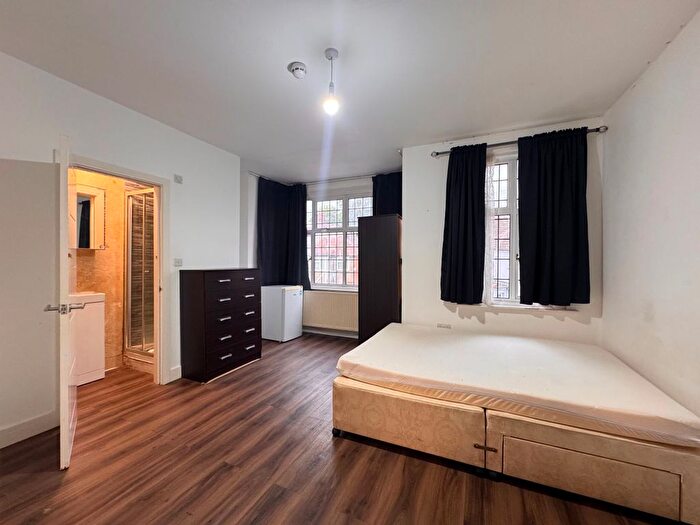6 Bedroom Terraced House To Rent In Bellclose Road, West Drayton, UB7