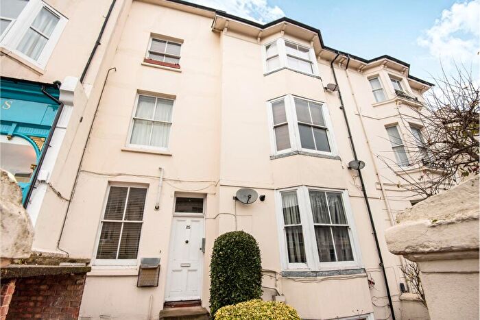 1 Bedroom Flat To Rent In Chatham Place, Brighton, East Sussex, BN1