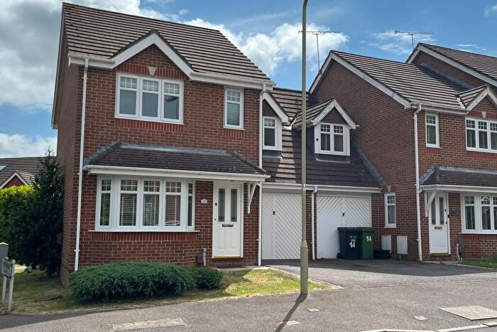 3 Bedroom End Of Terrace House To Rent In Thyme Avenue, Whiteley, PO15