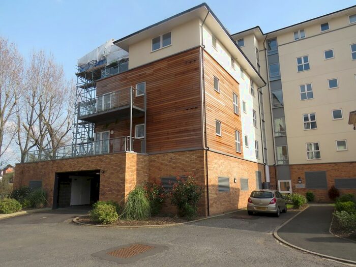 2 Bedroom Flat To Rent In Kingfisher Close, Warwick, CV34
