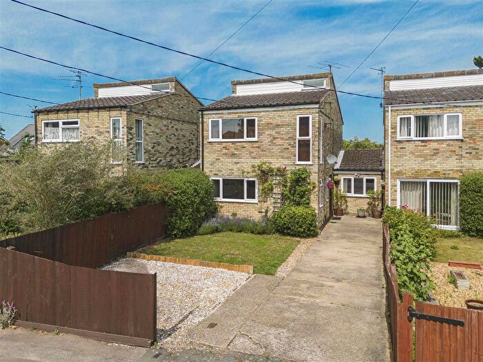 4 Bedroom Link Detached House For Sale In Pieces Lane, Waterbeach, Cambridge, CB25