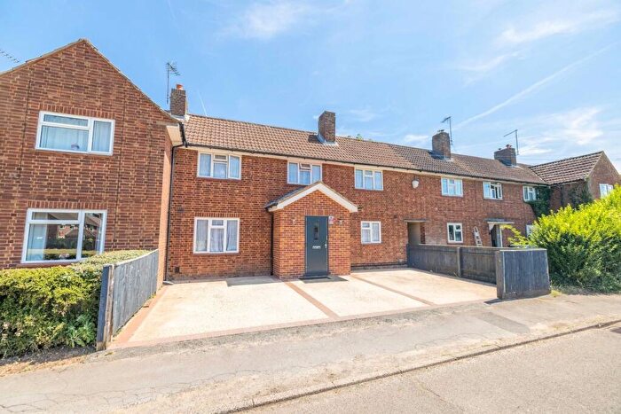 4 Bedroom Terraced House For Sale In Chesterton Green, Beaconsfield, HP9
