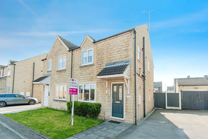 3 Bedroom Semi-Detached House For Sale In Beverley Close, Normanton, WF6