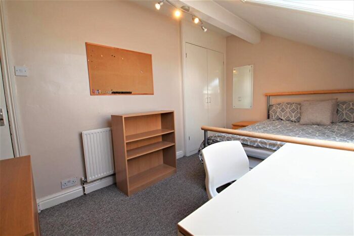 1 Bedroom Terraced House To Rent In Langdale Terrace, Headingley, Leeds, Yorkshire, LS6