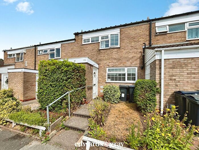 3 Bedroom Terraced House For Sale In Mackadown Lane, Tile Cross, Birmingham, B33