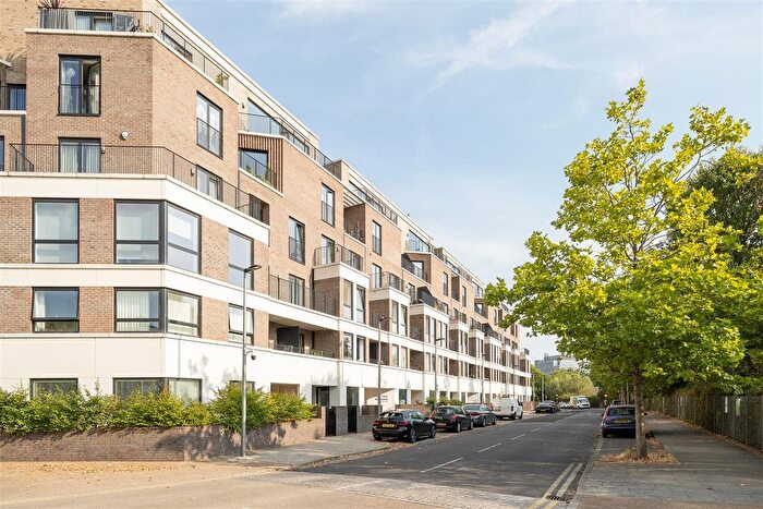 3 Bedroom Flat For Sale In Olympic Park Avenue, East Village, E20