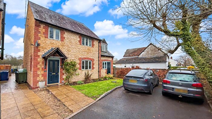 4 Bedroom Detached House For Sale In Willow Brook, Ploughley Road, Lower Arncott, OX25