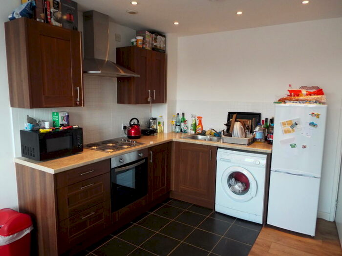 2 Bedroom Apartment To Rent In St. Crispins Court, Mansfield, NG18