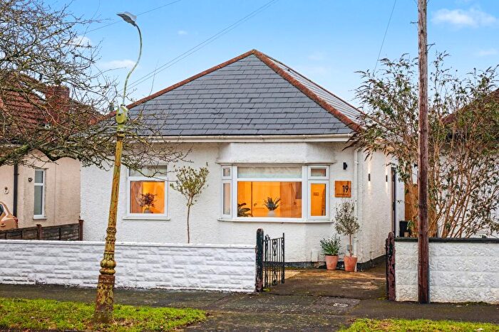 2 Bedroom Detached Bungalow For Sale In Strouden Park, BH8