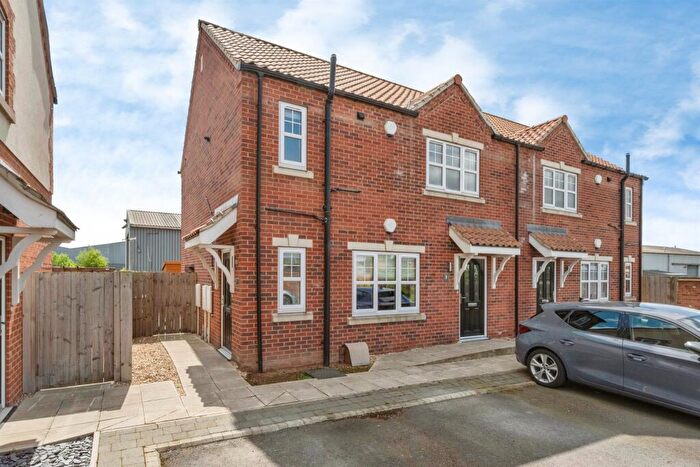 1 Bedroom Flat For Sale In Waterloo Court, Scunthorpe, DN17