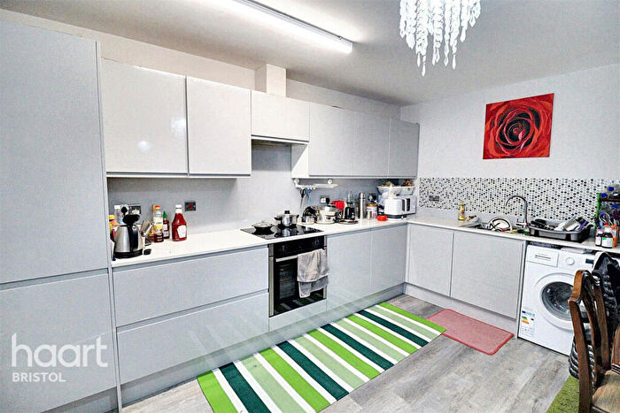 2 Bedroom Apartment To Rent In Station Road, Bristol, BS11
