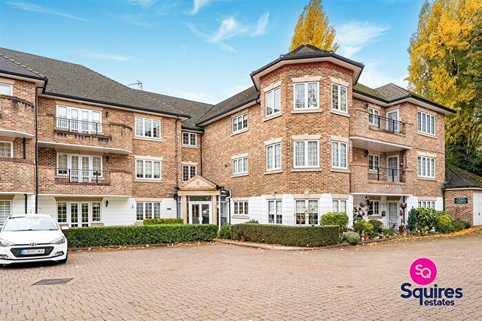 2 Bedroom Flat For Sale In Holders Hill Road, Hendon, London, NW4