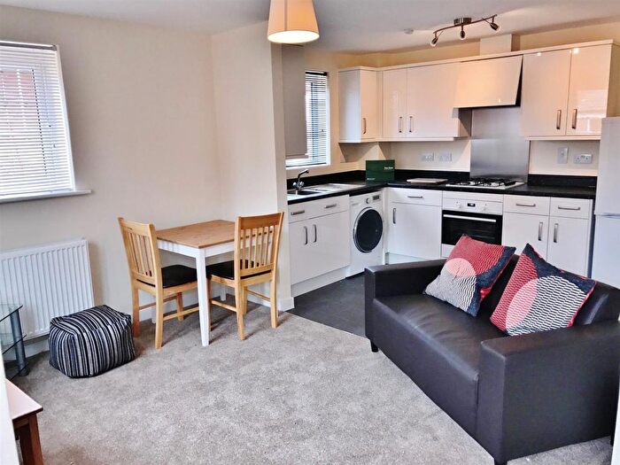 1 Bedroom End Of Terrace House To Rent In Courtelle Road, Paragon Park, Coventry, CV6