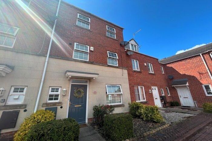 5 Bedroom Property To Rent In Blackburn Way, Nottingham, NG5