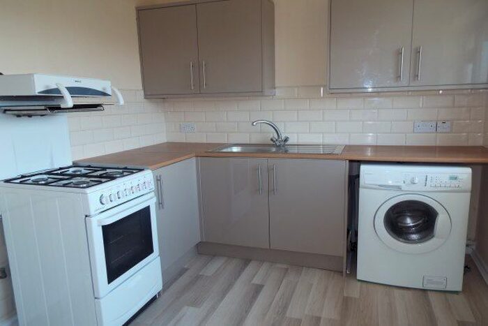 2 Bedroom Flat To Rent In Ffordd Penrhwylfa, Prestatyn, LL19