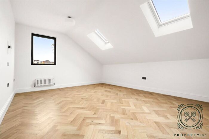 1 Bedroom Apartment For Sale In Roman Way, London, N7