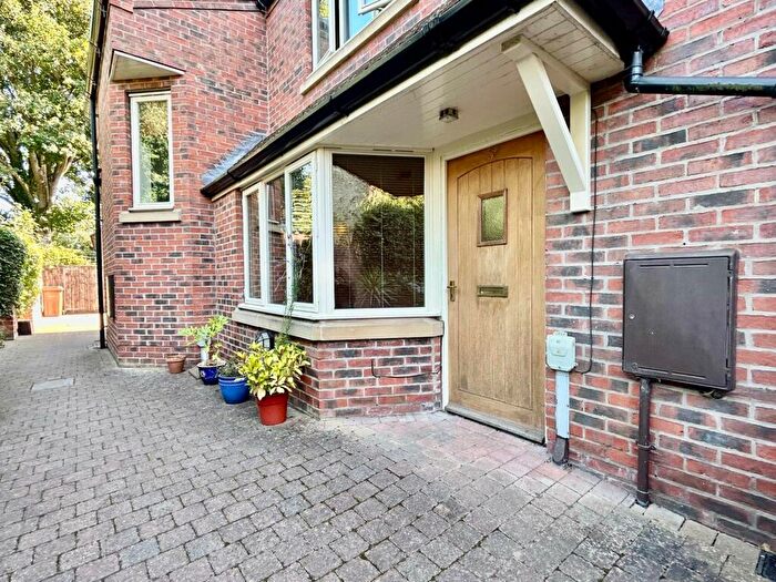 2 Bedroom House To Rent In Burgess Mews, Coombs Yard, Beverley, HU17