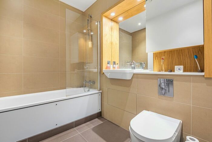 1 Bedroom Flat To Rent In Grove Place, London, SE9