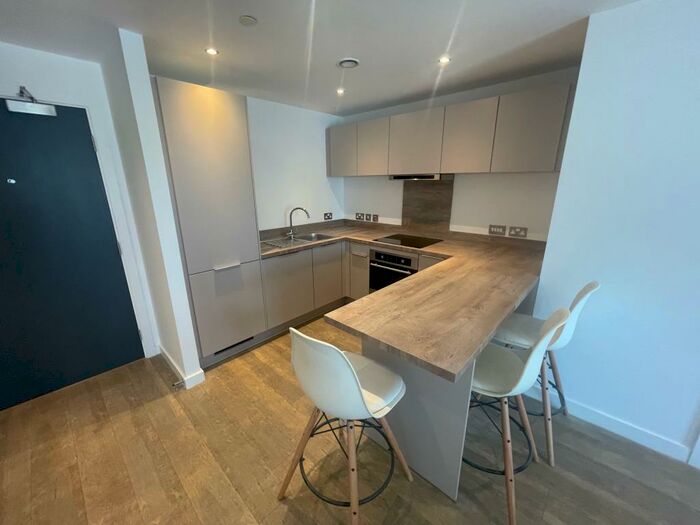 2 Bedroom Flat To Rent In The Priory Queensway, Birmingham, B4