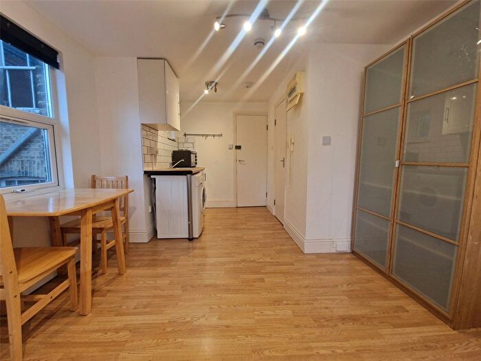 Studio To Rent In Fairbridge Road, Archway, London, N19